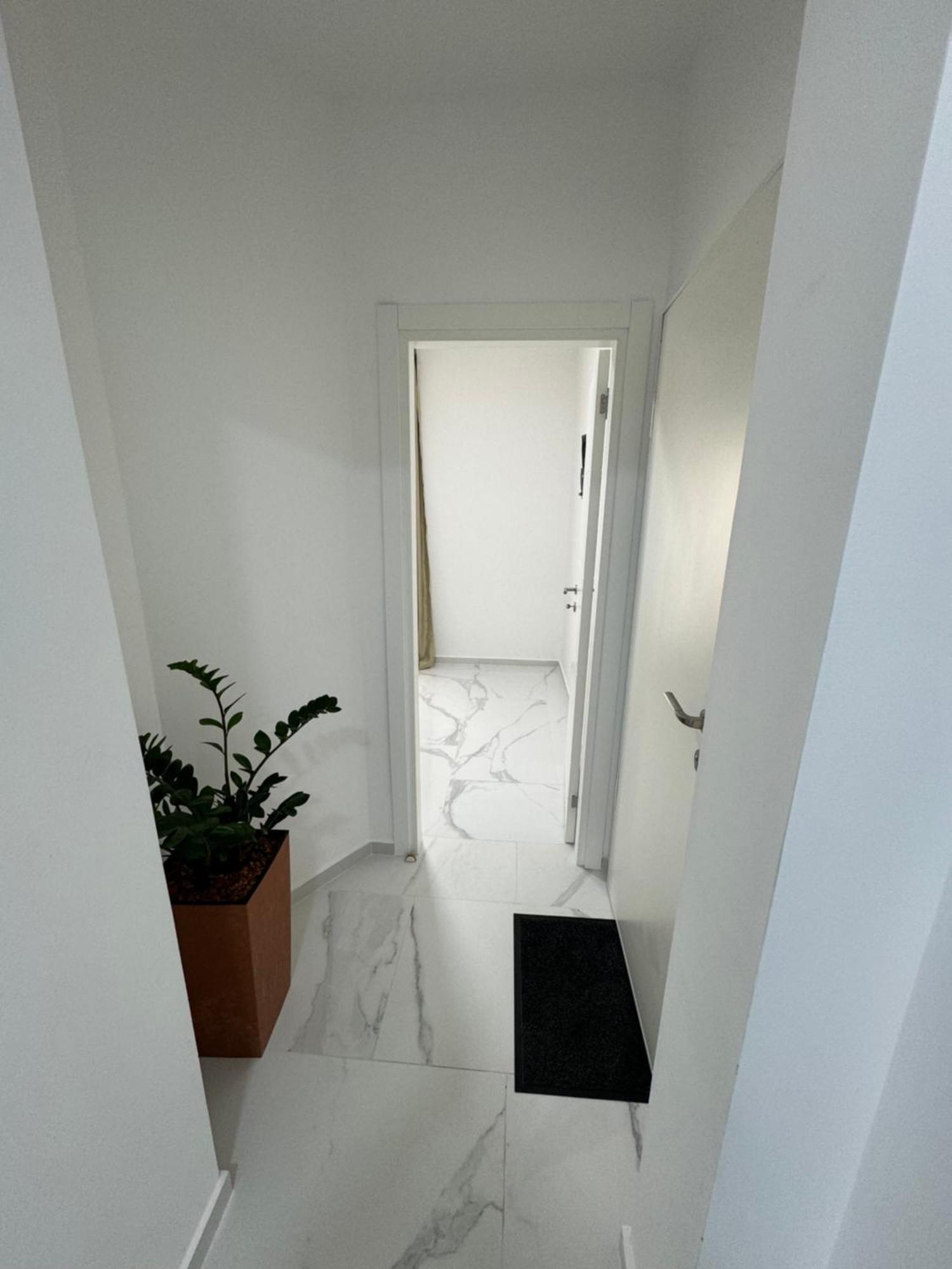 Przno Mostoliva 2 Apartment *