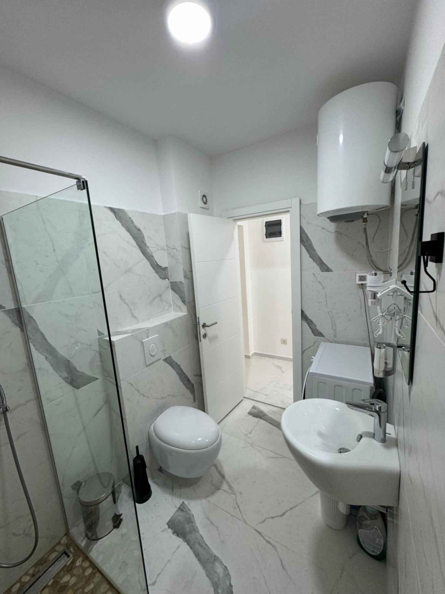 Przno Mostoliva 2 Apartment