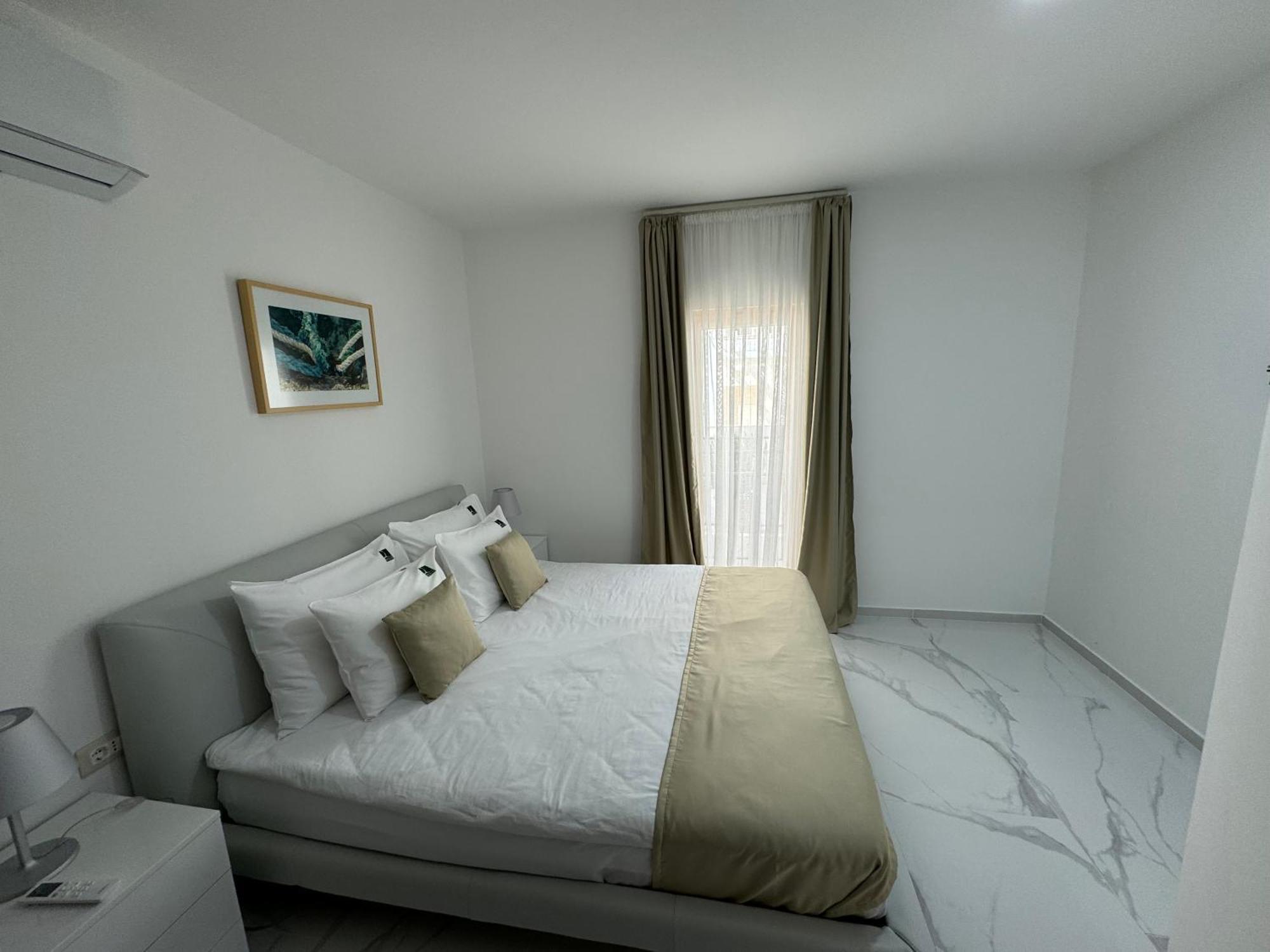 Przno Mostoliva 2 Apartment